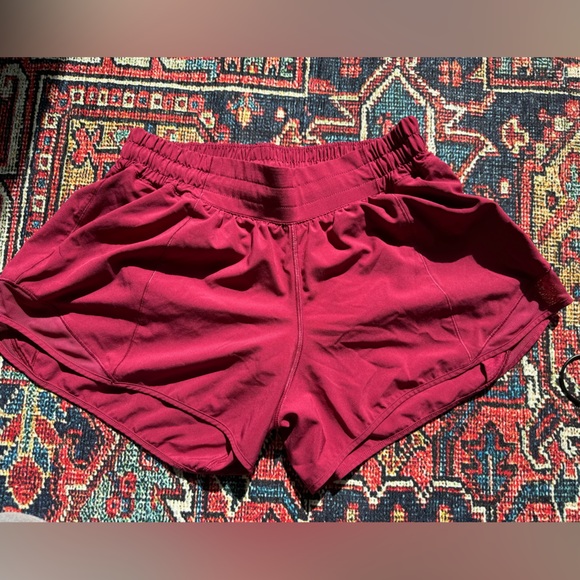 Lululemon Hotty Hot High-Rise Lined Shorts - Picture 6 of 8